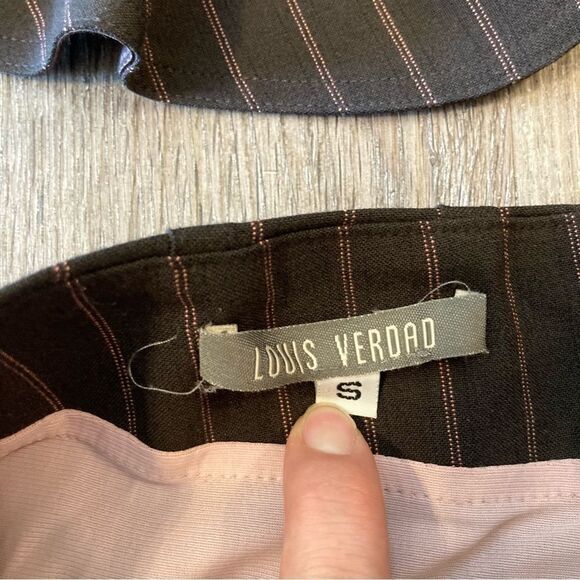 Louis Verdad Brown Pin Stripe 2 Piece Suit XS Top S Skirt EUC - Picture 4 of 10